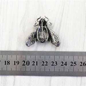 เข็มกลัดรูปแมลงแฟชั่นใหม่เข็มกลัดรูปผีเสื้อสีดำสำหรับตกแต่งด้วยผ้า - Product Image 3