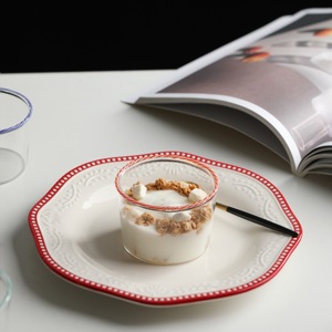 Verres à cocktail vintage colorés en borosilicate de haute qualité avec bordure en forme de canne à sucre pour lait, eau, yaourt, dessert - Product Image 3