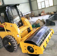 Compacteur à rouleaux vibrants avec moteur pour le compactage des sols et des matériaux