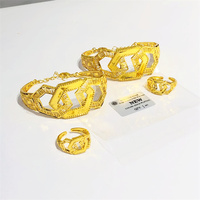 Ensemble de bracelets et joncs personnalisés en cuivre plaqué or, design de bijoux Golden Star Fashion
