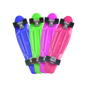 Skateboard en forme de poisson à bas prix, multicolores, <span class=keywords><strong>mini</strong></span> cruiser, skateboard rétro pour débutants - Product Image 6