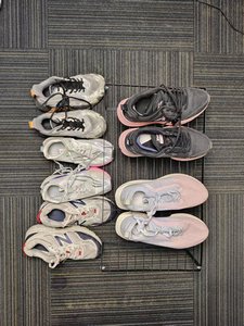 Sneakers Usate da Donna Plus-Size Trasparenti All'Ingrosso, Materiali Misti, Colori Assortiti, Modello A105, Tendenza Estiva alla Moda, Taglie Miste - Product Image 3