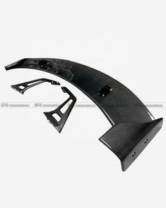 Becquet universel GT Compatible avec la plupart des modèles de véhicules Matériau en fibre de carbone - Product Image 1