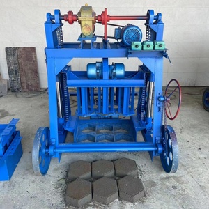 Máquina de bloques 4 bloques <span class=keywords><strong>a</strong></span> la vez 8 pulgadas 200mm Máquina móvil para hacer ladrillos Nigeria - Product Image 2