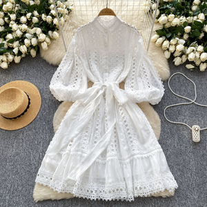 Nouvelle Robe Femme Printemps/Été à Manches Lanterne, Style Rétro, Découpes, Dentelle, Boutonnage Simple, Coupe Ample, avec Lacets - Product Image 6