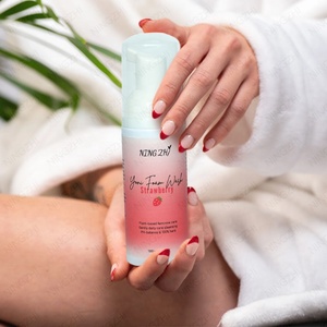 Mousse <span class=keywords><strong>intime</strong></span> végétalienne 100 ml à la fraise pour l'hygiène féminine, à base de plantes, élimine les odeurs - Product Image 1
