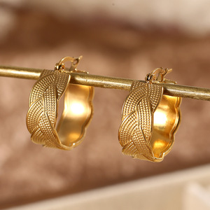 Boucles d'oreilles créoles OAHLAN en acier inoxydable et alliage de zinc, plaquées <span class=keywords><strong>or</strong></span> 18 carats, avec perles et zircons cubiques, pour femme, cadeau de fêtes - Product Image 6