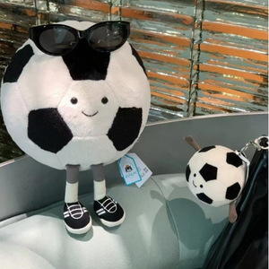 Jellycats UK, style identique, pendentif ballon <span class=keywords><strong>de</strong></span> football en peluche <span class=keywords><strong>pour</strong></span> bébé, rembourré en coton PP, <span class=keywords><strong>cadeau</strong></span> à suspendre au sac - Product Image 4