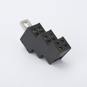 กล่องจ่ายไฟกวนหยาง หนึ่งเข้าหกออก 6 ช่องเสียบ IP44 สำหรับใช้งานในอุตสาหกรรม - Product Image 2
