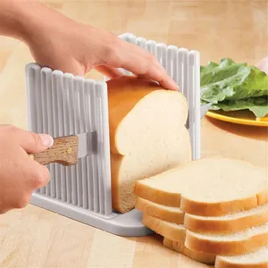 Verstellbarer Toasts ch neider Schneiden für hausgemachtes Brot Kunststoff Brots ch neider Laib zum Schneiden von Brot Faltbare Küchengeräte
