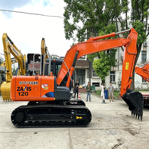 Excavadora de cadenas mediana ZX120 con operación flexible para renovación de terrenos de huertos en montaña - Product Image 3