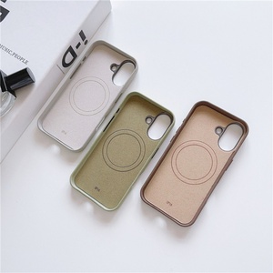 เคสโทรศัพท์แบบกันกระแทกเคลือบผิวฟลานเนลอุ่นๆ พร้อมแม่เหล็ก สำหรับ iPhone 16 15 14 13 12 Pro Max - Product Image 2
