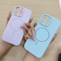 Coque de téléphone magnétique à chargement liquide en silicone fin entièrement enveloppée avec trou fin BAILI Factory pour iPhone 14 Plus 15