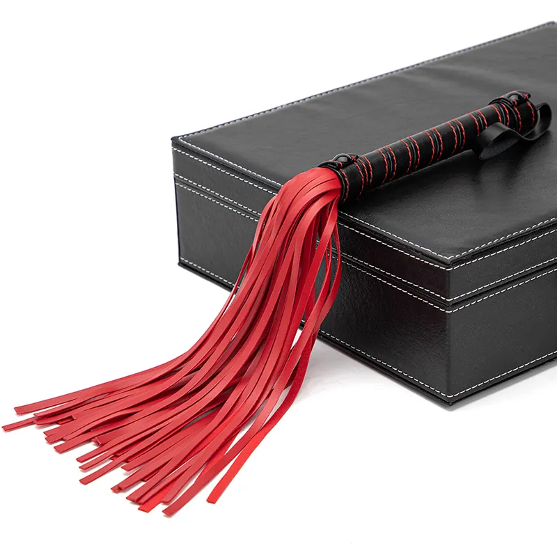 BDSM Sex Toy PU หนัง Lashes ผู้ใหญ่เร้าอารมณ์ SM เกมเล่น Flogger Spaking Bondage แส้เพศสำหรับคู่ของเล่นผู้ใหญ่ผู้หญิง