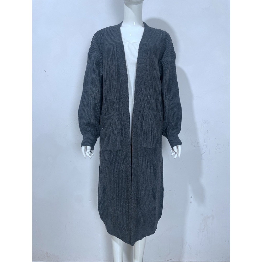 สีเทาเข้ม