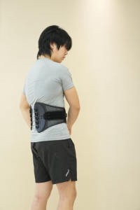 <span class=keywords><strong>Ceinture</strong></span> <span class=keywords><strong>de</strong></span> soutien lombaire réglable par bouton, respirante en maille, avec fermeture à boucle sécurisée pour le bas du dos - Product Image 6