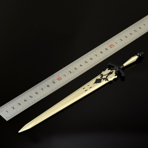 <span class=keywords><strong>Final</strong></span> <span class=keywords><strong>Fantasy</strong></span> 7 jeu arme périphérique modèle Claude Destruction épée diamant épée diamant guerrier 22CM tout métal jouet épée - Product Image 2