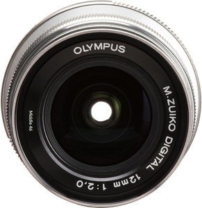 Objectif grand angle compact OM SYSTEM M.Zuiko Digital ED 12mm F2.0 argenté pour capteur 4/3, fabriqué en Chine - Product Image 3