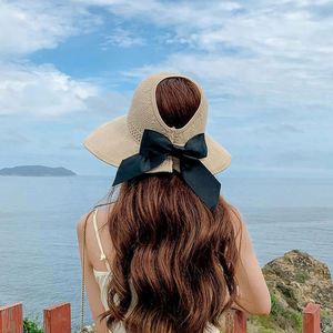 Sombrero de paja de verano para mujer con lazo hueco, ala grande, parte superior abierta, visera de playa para protección solar - Product Image 6