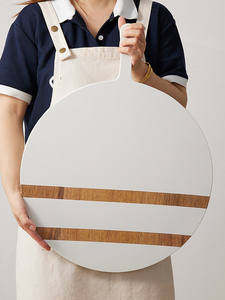 Tabla de cortar para queso, Pizza, charcutería, paleta para servir madera de mango, pintura en aerosol de Color blanco o negro de Casa Natural - Product Image 5