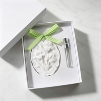Diffuseur d'huiles essentielles en céramique parfumée suspendu, pierre aromatique en plâtre, pour armoire, voiture, parfum d'intérieur, fleur en porcelaine