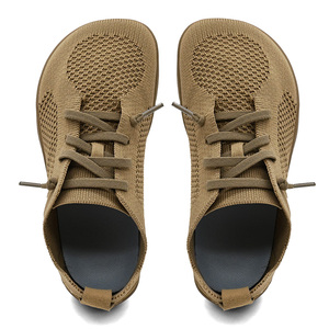 Gran oferta de primavera y verano, zapatillas transpirables de punto con mosca para chico, zapatillas antideslizantes para exteriores, zapatos Descalzos - Product Image 1