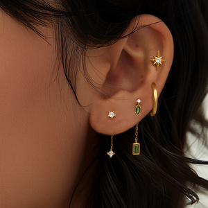 ROXI Ensemble de 6 pièces plaqué or 18 carats, nouveau, en argent sterling 925, avec boucles d'oreilles longues pendantes en zircon vert lisse et clous d'oreilles étoile - Product Image 4