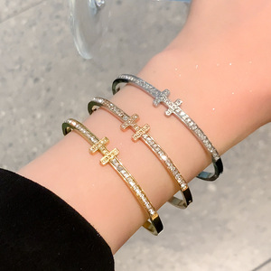 Bracciale con Lettera H in Diamanti di Alta Qualità, Braccialetti in Acciaio Inossidabile con Zirconi per Ragazze, Gioielli Eleganti - Product Image 1