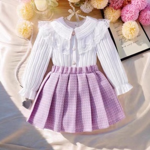 Conjunto <span class=keywords><strong>de</strong></span> Falda Plisada <span class=keywords><strong>de</strong></span> Alta Gama con Estampado Floral Estilo Coreano para Niñas, Blusa Blanca con Volantes, Conjunto <span class=keywords><strong>de</strong></span> Dos Piezas para Otoño - Product Image 1