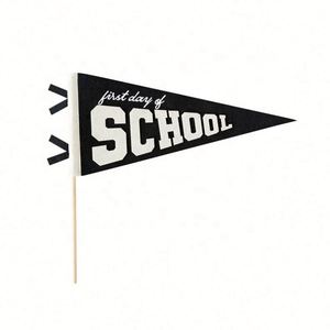 ธงสามเหลี่ยมผ้าสักหลาดพิมพ์ลายแบบซับลิเมชั่นสำหรับตกแต่ง ทีมกีฬาโรงเรียน มหาวิทยาลัย ธงสามเหลี่ยมผ้าสักหลาดแบบกำหนดเอง - Product Image 5