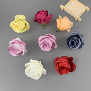 ดอกกุหลาบประดิษฐ์ขนาด 5 ซม. ดอกไม้ผ้าไหมสำหรับทำ Corsage เครื่องประดับศีรษะ ของตกแต่งงานแต่งงานและของตกแต่งบ้าน - Product Image 1