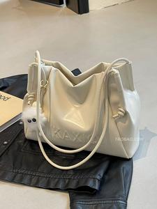 Women's <b>handbags</b>, soft material, <b>unique</b> letter print, fashionable women's bags, large capacity design, meet daily needs - Product Image 5