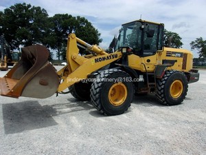Cargadora de Ruedas Komatsu WA270 Usada de Alta Calidad, 90% Nueva, en Oferta, Precio Bajo y Rendimiento Confiable, Fabricada en Japón - Product Image 6
