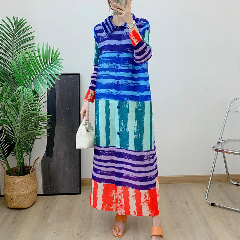 สีน้ำเงิน