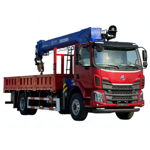 Grúa hidráulica montada en camión HOWO 4x2 de 8 toneladas para elevación de carga comercial - Product Image 1
