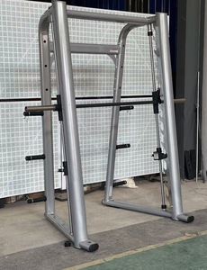 เครื่องออกกำลังกายแบบมัลติฟังก์ชั่น สมิธแมชชีน พร้อมระบบพูลเลย์ปรับได้ และพื้นที่สควอท - Product Image 2