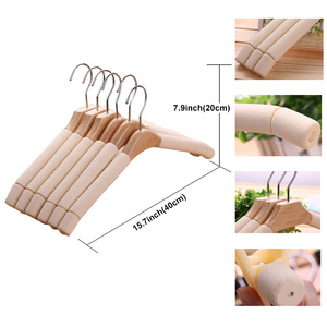 Présentoir avec logo personnalisé par sublimation pour magasin de vêtements Crochet en métal antidérapant Cintres en bois pour costume et manteau - Product Image 6