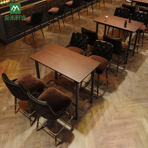 अमेरिकी रेट्रो शैली कॉफी शॉप रेस्तरां बार टेबल और कुर्सी सेट करें और कैफे और बार के लिए वाणिज्यिक बार मल और उच्च कुर्सियां - Product Image 4