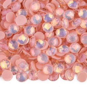 Nouvelle Couleur Usine Oleeya 2028 Strass en Verre Phénix de Feu Populaire Non Thermocollant à Dos Plat pour Ongles - Product Image 2