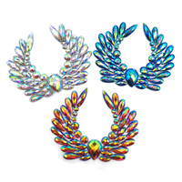 Fer sur strass Appliques Designs Patches Matériaux amicaux Strass Motifs Appliques pour accessoire de Costume de carnaval