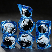 Ensemble de 7 dés DND en résine liquide bleu saphir Dragon Moon, faits à la main, dés polyédriques tranchants, pour jeux de société Dungeons & Dragons, cadeaux