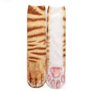 Chaussettes mi-mollet décontractées à motifs de pattes d'animaux 3D, imprimées par transfert thermique, motif dessin animé, désodorisantes, amusantes et créatives, pour adultes, motifs pattes de chat et de chien - Product Image 5
