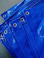 Larges variétés Construction rationnelle Taux d'ombrage élevé selon les besoins Couverture de pluie Bâche colorée