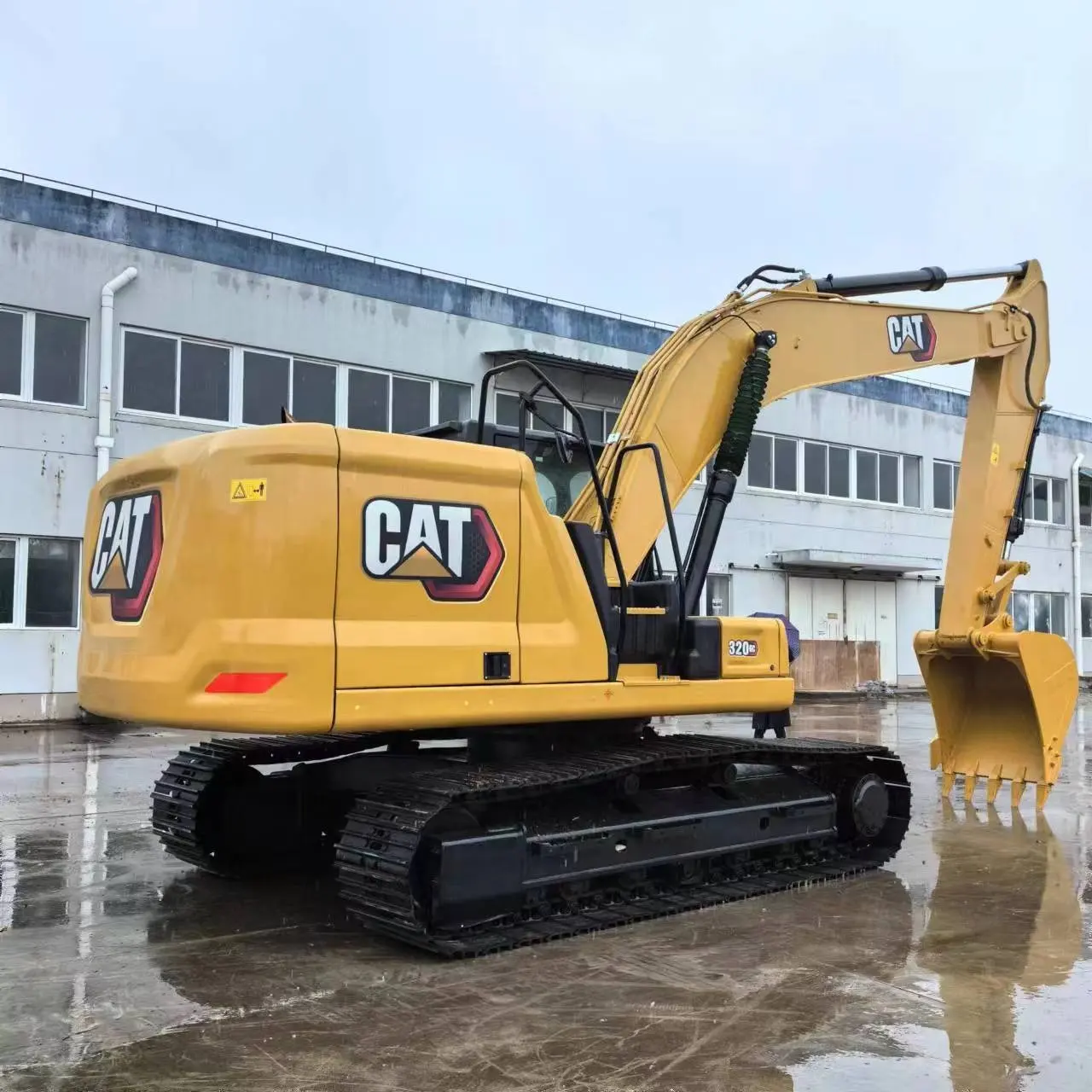 حفارة مستعملة Cat 320GC حفارة كاتربيلر 320GX 320d2 اليابانية الأصلية 20 طن 320 320D 320C 320GC 325D للبيع