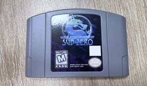 Cartucho de Videojuegos Retro para <span class=keywords><strong>N64</strong></span>, <span class=keywords><strong>Mortal</strong></span> <span class=keywords><strong>Kombat</strong></span> Mythologies: <span class=keywords><strong>Sub</strong></span>-<span class=keywords><strong>Zero</strong></span>, Versión Estadounidense con Idioma Inglés, Material Plástico - Product Image 2
