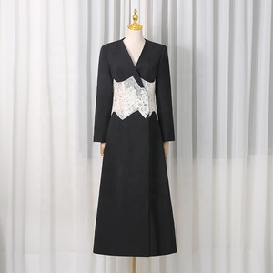 AIMEISI ファッションレース刺繍パッチワークロングレディーストレンチコートコントラストカラーエレガントレディースコート - Product Image 4