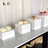 Offre Spéciale Hôtel Fournitures Blanc Acrylique Rectangle Cube Présentoir Alimentaire Buffet Riser Affichage