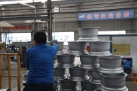 Nuevas Llantas de Aleación de Aluminio OEM PCD 139.7 con 6 Orificios, Fundición a Baja Presión, Diseño Multirradio, Acabado Plateado, Ajuste Universal