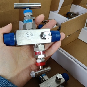 ชุดประกอบสแตนเลส Emersan Rosemounte 306 In-Line Manifold และวาล์ว 2 ทาง รุ่น 0306RT22AA11 ราคาดี - Product Image 1