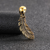 Broche en émail d'Halloween - Épingle rétro en forme de plume pour sac à dos, vêtements, décoration personnelle, badge